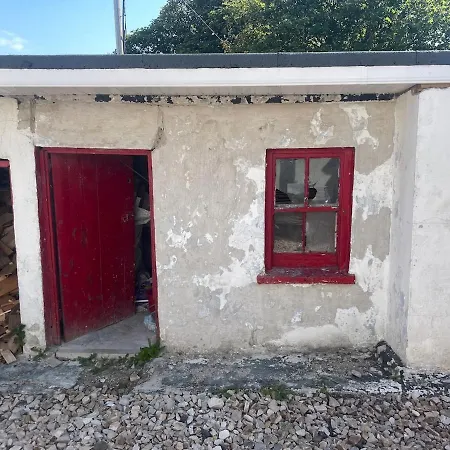 Holiday home Beautiful Lakeside In Donegal Gaeltacht Annagry